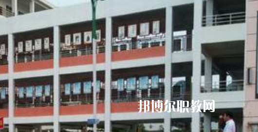 大新縣職業(yè)技術(shù)學(xué)校2020年招生辦聯(lián)系電話(huà)