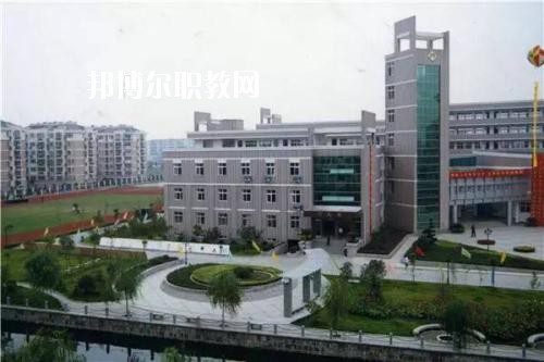 樂(lè)至縣回瀾職業(yè)中學(xué)2020年報(bào)名條件、招生要求、招生對(duì)象