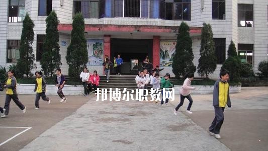 達(dá)縣亭子職業(yè)高級(jí)中學(xué)2020年報(bào)名條件、招生要求、招生對(duì)象