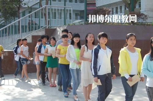 達(dá)州職業(yè)高級中學(xué)2020年報(bào)名條件、招生要求、招生對象