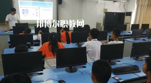 蘭州紅古區(qū)職教中心2020年報(bào)名條件、招生要求、招生對象