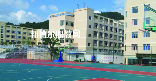 銅仁碧江區(qū)中等職業(yè)學(xué)校2020年報(bào)名條件、招生要求、招生對(duì)象