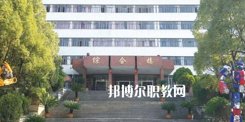 貴陽現(xiàn)代裝備制造技工學(xué)校2020年報(bào)名條件、招生要求、招生對(duì)象