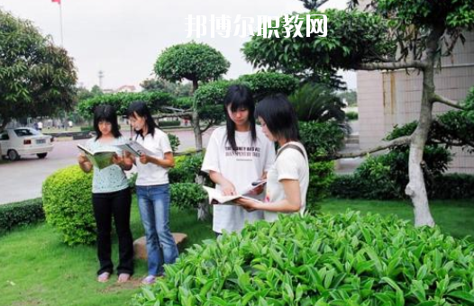 廣州市番禺區(qū)職業(yè)技術(shù)學(xué)校2020年報(bào)名條件、招生要求、招生對(duì)象