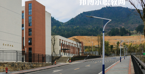 貴州建設(shè)職業(yè)技術(shù)學院中職部2020年報名條件、招生要求、招生對象
