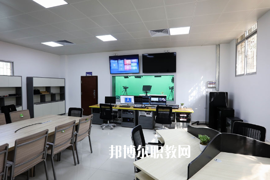 深圳市龍崗區(qū)第二職業(yè)技術學校怎么樣、好不好