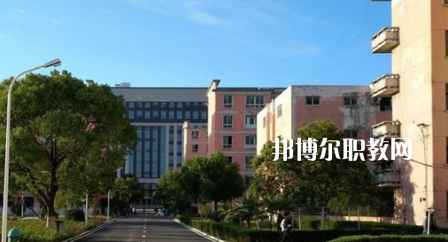 安徽2020年好一點(diǎn)的高鐵學(xué)校大專(zhuān)學(xué)校