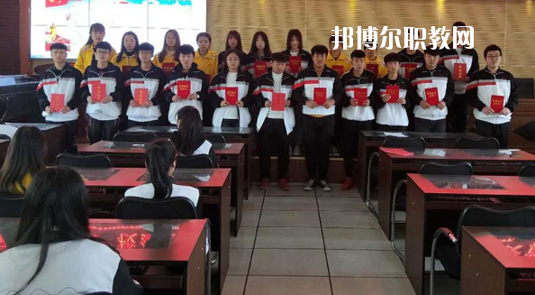 承德科技管理工程學(xué)校2020年報名條件、招生要求、招生對象