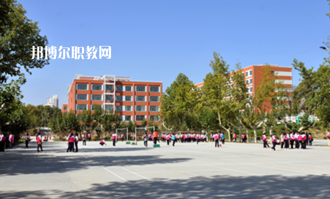 定西隴中護理學(xué)校1