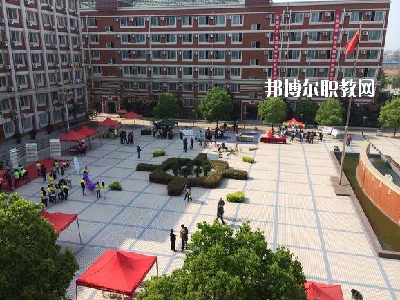 鄭州市財(cái)經(jīng)學(xué)校2021年報(bào)名條件、招生要求、招生對象