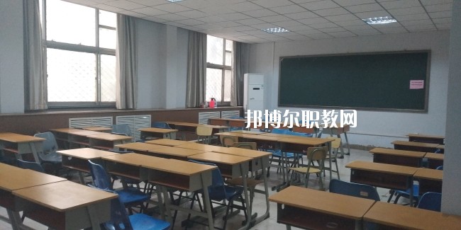 鄭州音樂藝術(shù)中等專業(yè)學校2021年招生辦聯(lián)系電話