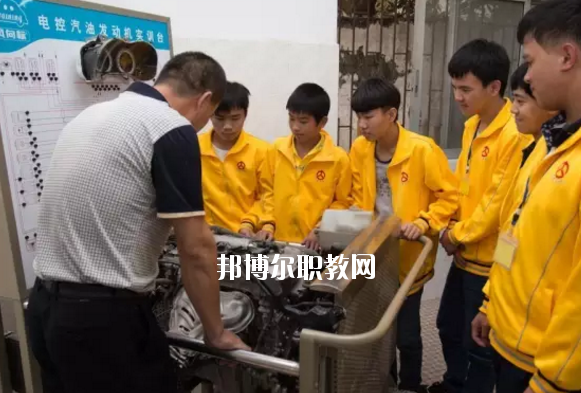 梅州機(jī)械技工學(xué)校網(wǎng)站網(wǎng)址