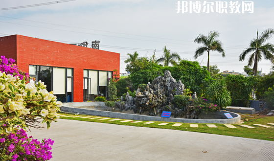 東莞南華職業(yè)技術(shù)學(xué)校2020年報(bào)名條件、招生要求、招生對(duì)象