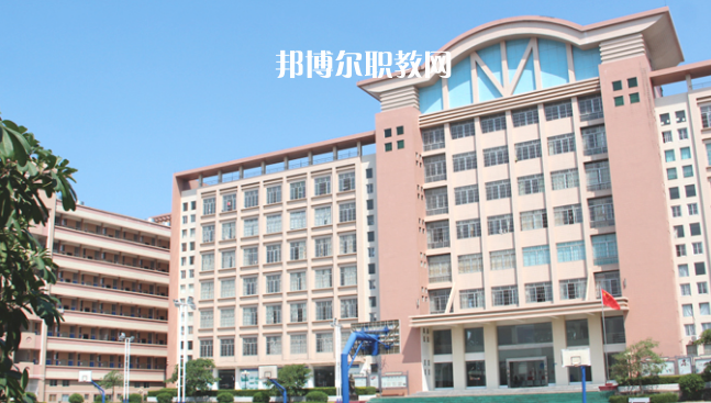 汕頭經(jīng)貿(mào)職業(yè)技術學校怎么樣、好不好