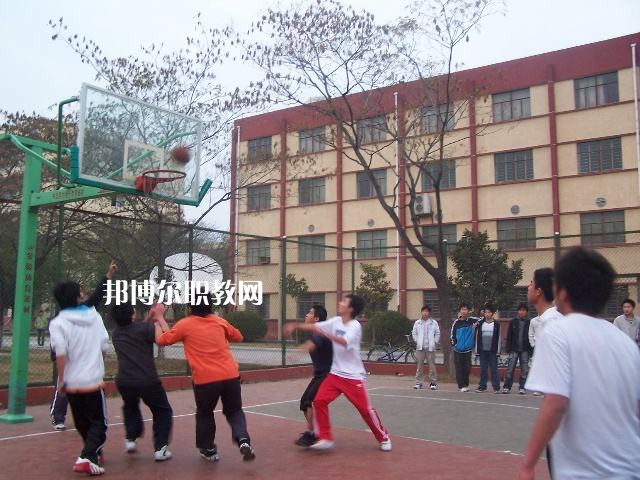 濮陽(yáng)市油田職業(yè)中等專(zhuān)業(yè)學(xué)校網(wǎng)站網(wǎng)址