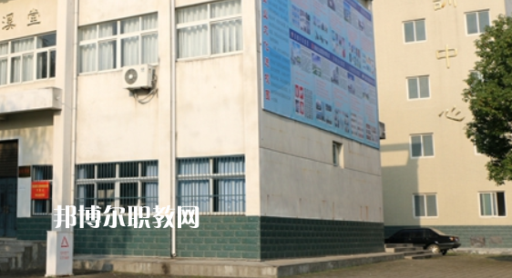 江淮工業(yè)學(xué)校2021年報(bào)名條件、招生要求、招生對(duì)象 