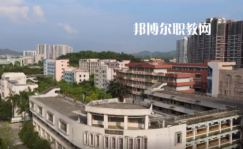 鶴山職業(yè)技術學校2021年學費、收費多少