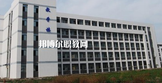 滁州市機械工業(yè)學校2021年報名條件、招生要求、招生對象 