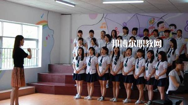 江蘇2021年現(xiàn)在幼師學校學什么專業(yè)好