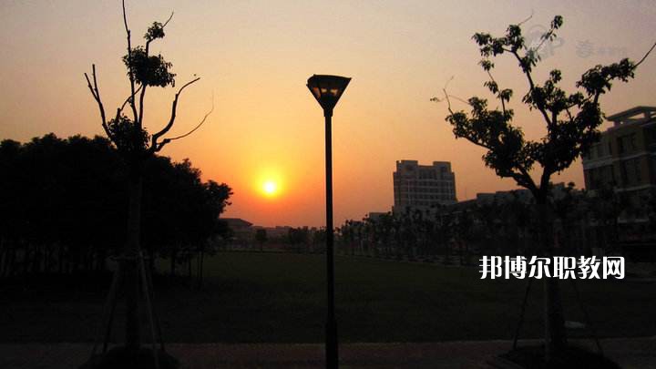 鹽源縣職業(yè)中學(xué)2021年招生錄取分?jǐn)?shù)線(xiàn)