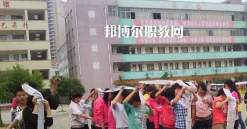 甕安鴻翔中等職業(yè)技術(shù)學(xué)校2021年報(bào)名條件、招生要求、招生對(duì)象