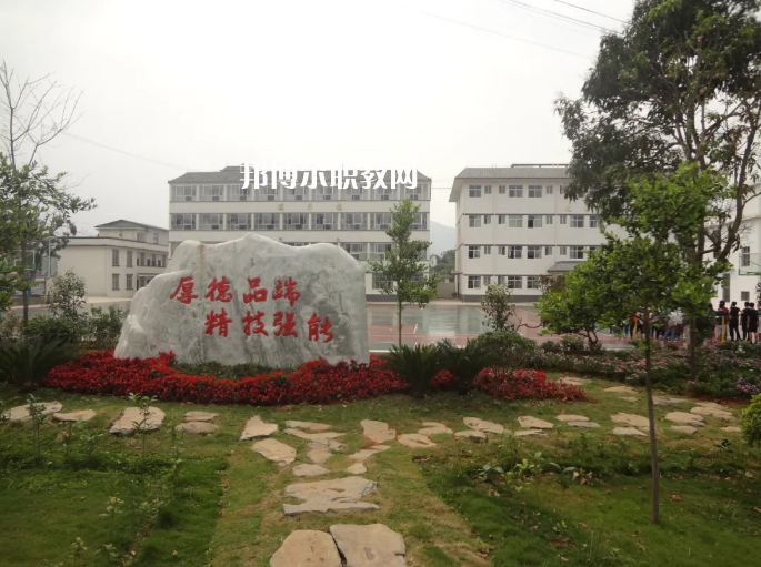 寧洱縣職業(yè)高級中學(xué)2021年報名條件、招生要求、招生對象