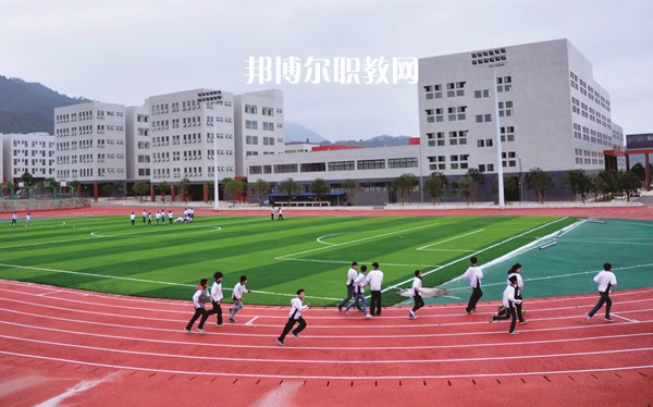 四川2021年沒(méi)初中畢業(yè)能讀中專學(xué)校