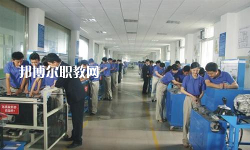 成都2021年汽修學校的專業(yè)有哪些