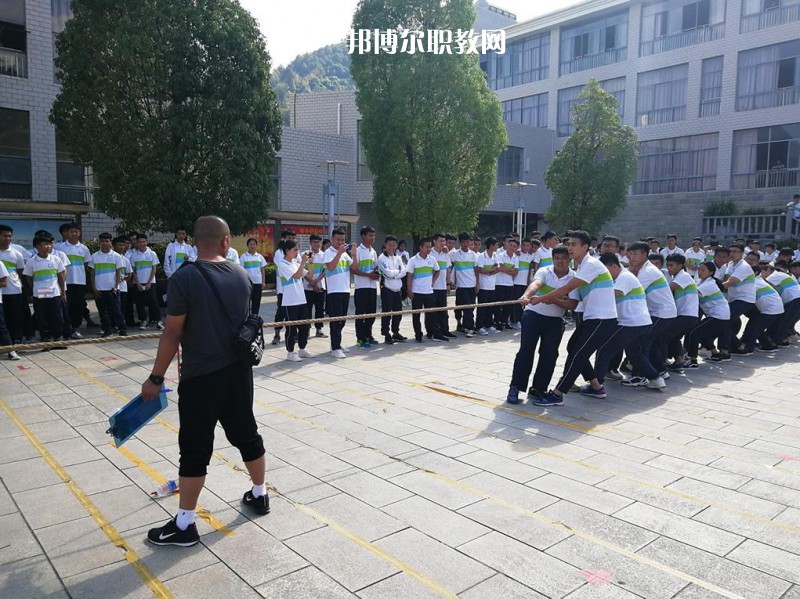 臨滄財(cái)貿(mào)學(xué)校2021年報(bào)名條件、招生要求、招生對(duì)象