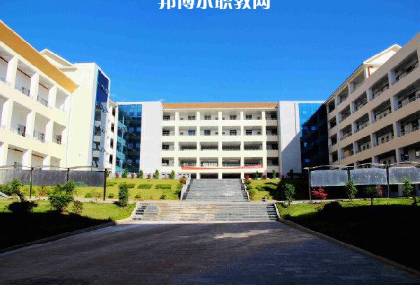 芒市職業(yè)教育中心2021年學(xué)費(fèi)、收費(fèi)多少