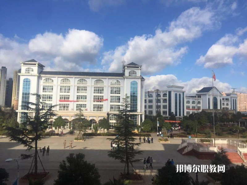 曲靖師宗職業(yè)技術(shù)學(xué)校2021年報(bào)名條件、招生要求、招生對(duì)象