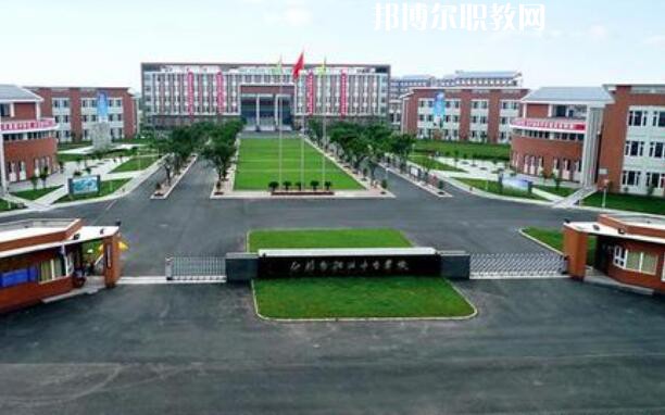 四川省什邡市職業(yè)中專學(xué)校2021年學(xué)費(fèi)、收費(fèi)多少