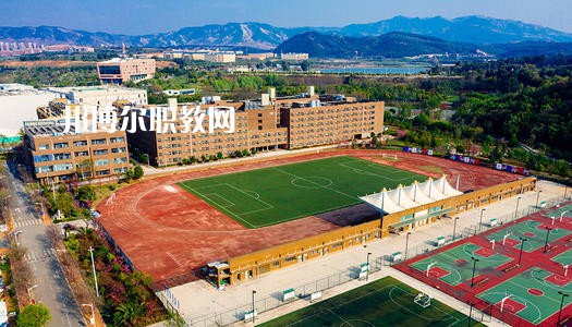 云南藝術(shù)學(xué)校怎么樣。好不好