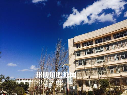 云南林業(yè)學(xué)校2021年報名條件、招生要求、招生對象