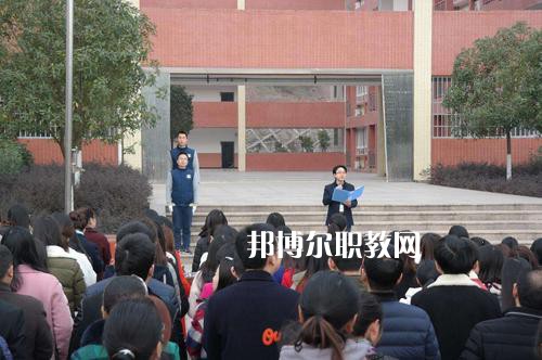 達(dá)縣亭子職業(yè)高級(jí)中學(xué)怎么樣、好不好