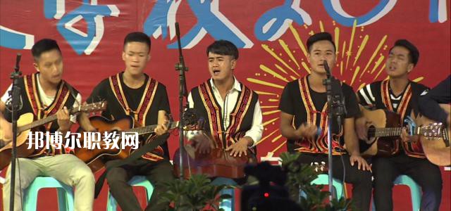 四川省彝文學校怎么樣、好不好