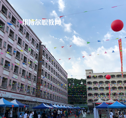 廣東創(chuàng)業(yè)工貿(mào)技工學(xué)校怎么樣、好不好