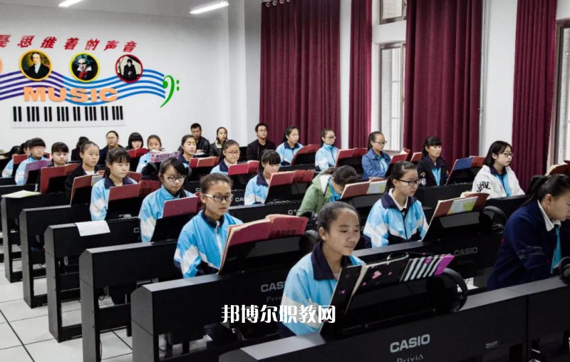 金昌市理工中等專業(yè)學校2022年招生辦聯系電話