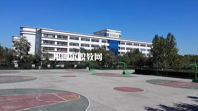 石家莊高級技工學(xué)校2022年報名條件、招生要求、招生對象