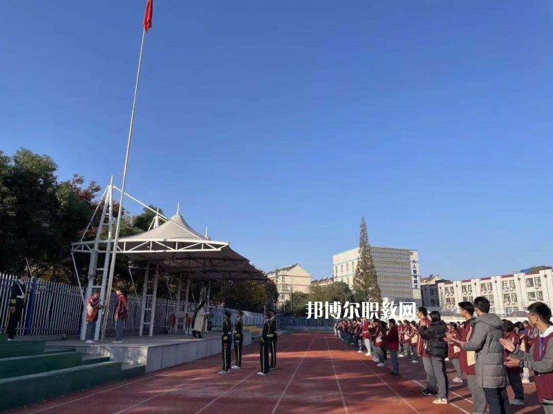 南京新港中等專業(yè)學(xué)校怎么樣、好不好