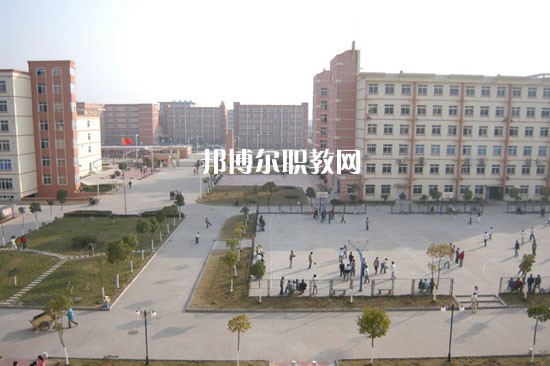 重慶計(jì)算機(jī)職業(yè)高級(jí)中學(xué)網(wǎng)站網(wǎng)址 