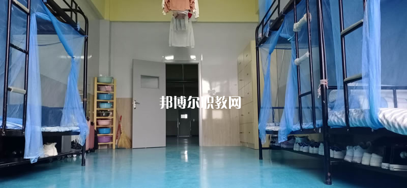 泰州市博日電腦技術(shù)學校2022年宿舍條件