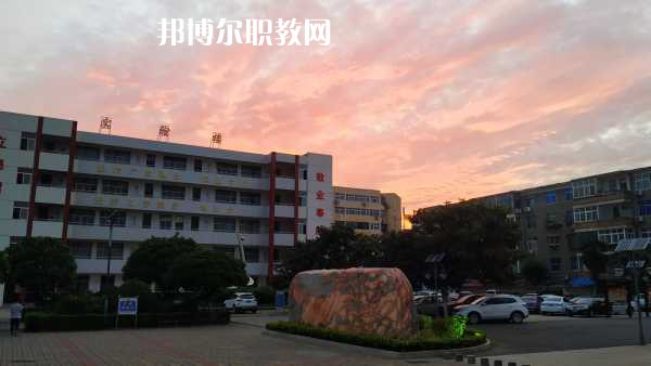 重慶巫山師范學(xué)校2022年報(bào)名條件、招生要求、招生對(duì)象 