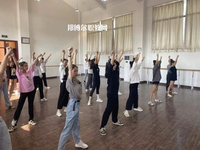 無(wú)錫文化藝術(shù)學(xué)校2022年報(bào)名條件、招生要求、招生對(duì)象