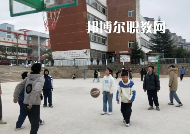 清鎮(zhèn)中等職業(yè)技術(shù)學(xué)校2022年學(xué)費(fèi)、收費(fèi)多少