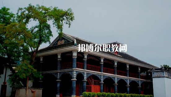 遵義職業(yè)技術學校2022年報名條件、招生要求、招生對象