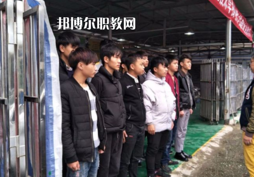 貴陽(yáng)汽車(chē)工業(yè)技術(shù)學(xué)校2022年招生簡(jiǎn)章