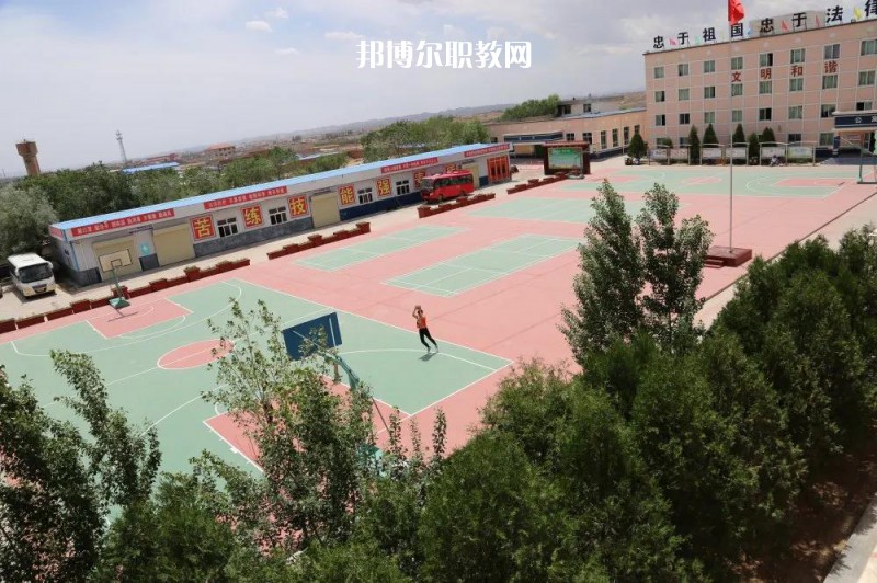 甘肅秦隴技工學(xué)校2022年學(xué)費(fèi)、收費(fèi)多少