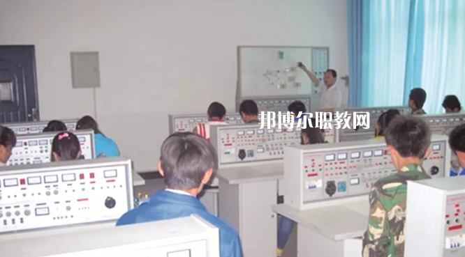 武威勞動(dòng)服務(wù)技工學(xué)校2022年報(bào)名條件、招生要求、招生對(duì)象