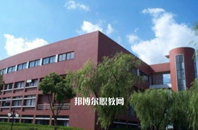 畢節(jié)市第一技工學(xué)校2022年報名條件、招生要求、招生對象